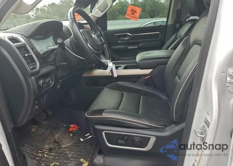 2022 Ram 1500 Laramie z USA, uszkodzony, nr VIN 1C6SRFJT3NN109824